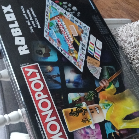 Roblox Monopoly Board Game 2022 Hasbro With Code New - Picture 2 of 3